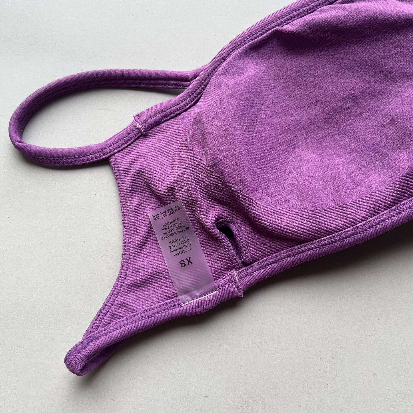 Ashlimocn Backless Bandeau Sports Bra For Yoga And Gym