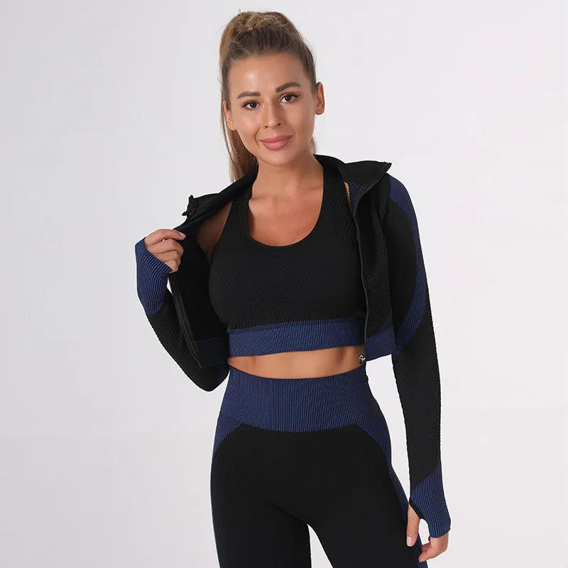 Summer Womens Yoga Set Seamless Fast Drying Three Piece