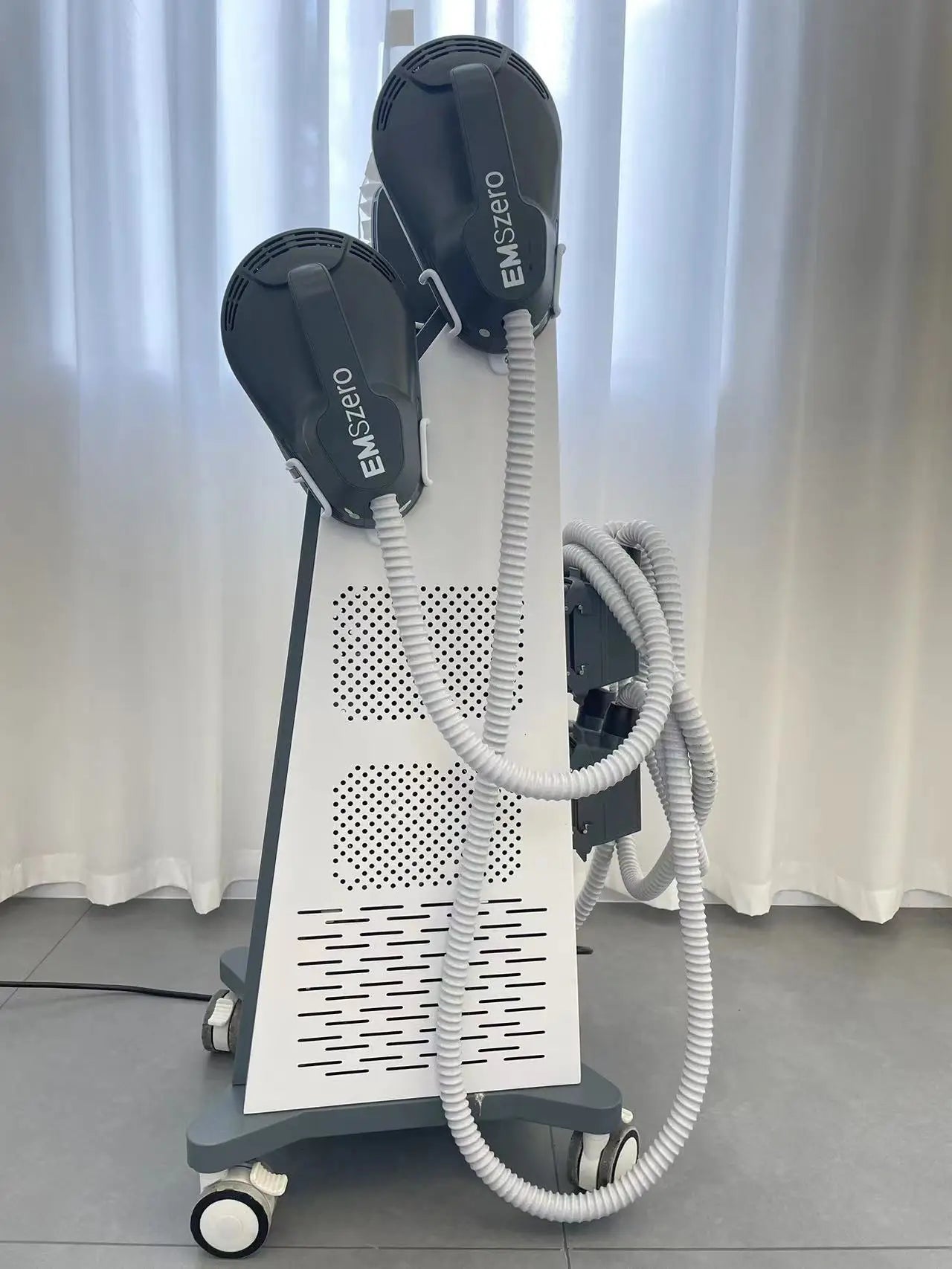 Ems Neo Body Sculpt Muscle Stimulator Machine with 5 Handles and RF Technology