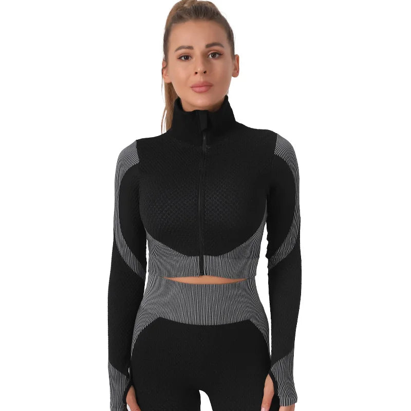 Summer Womens Yoga Set Seamless Fast Drying Three Piece