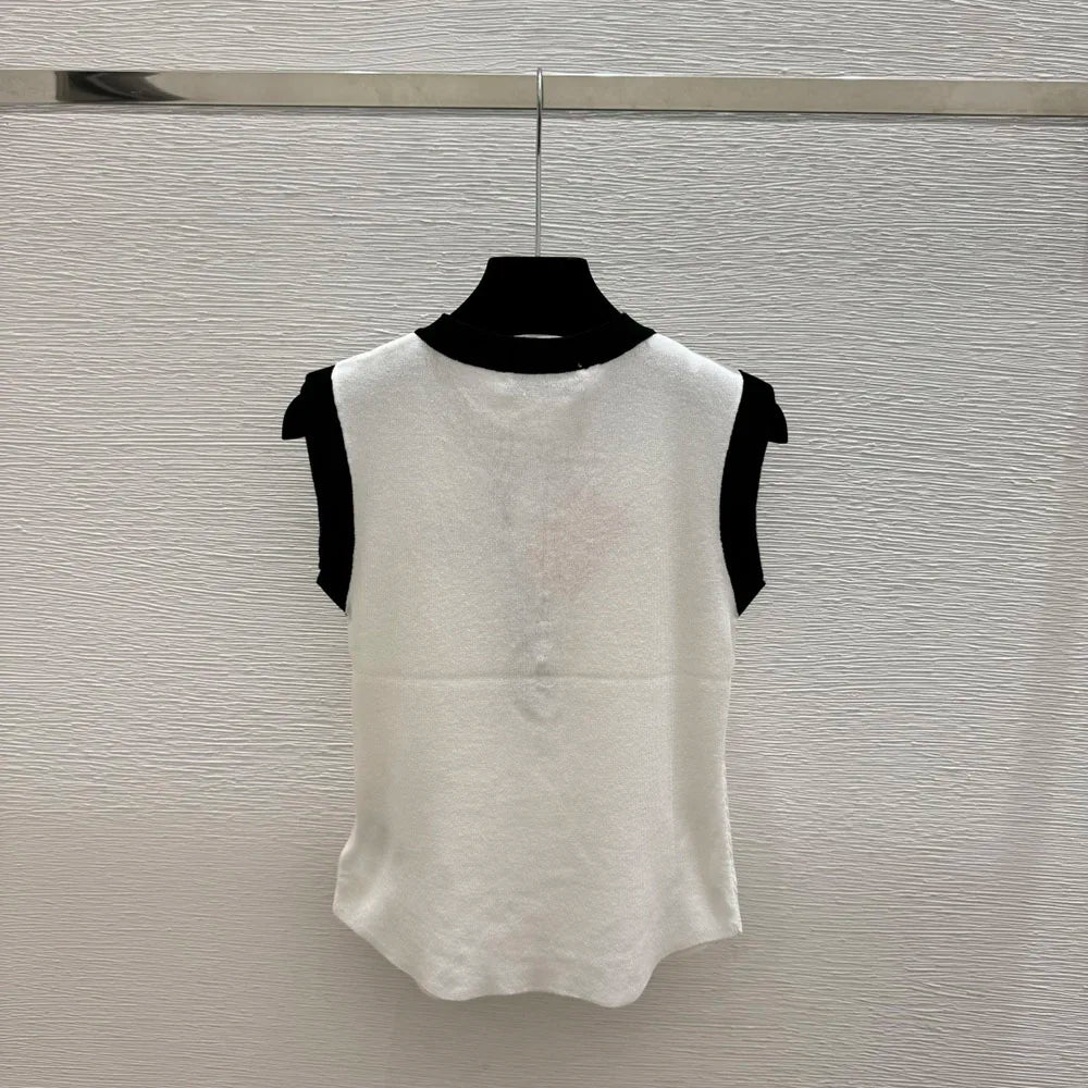 Women's Sleeveless Vest With Button Decorations For Casual Wear