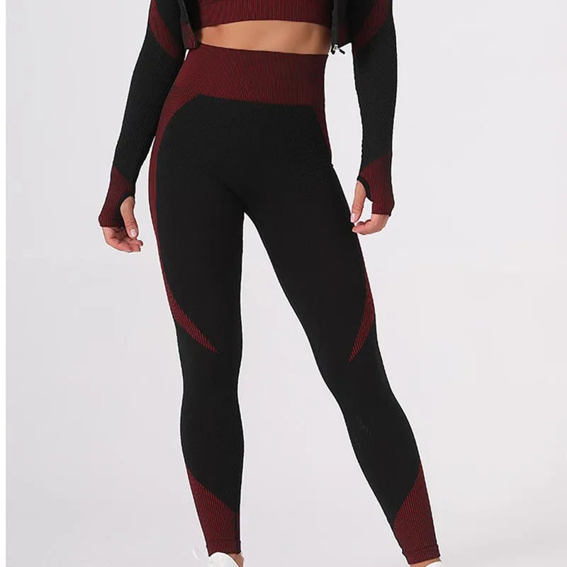 Summer Womens Yoga Set Seamless Fast Drying Three Piece