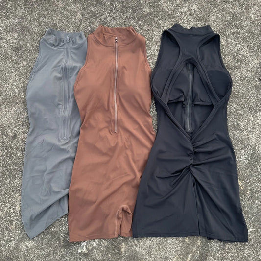 Women Yoga Jumpsuit Shorts Set With Scrunch Back Waist Zipper